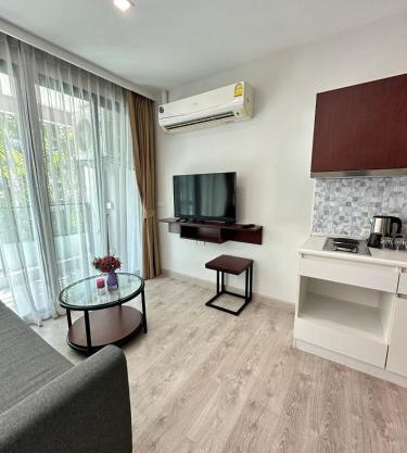 Condominium Royal Lee near Airport Phuket