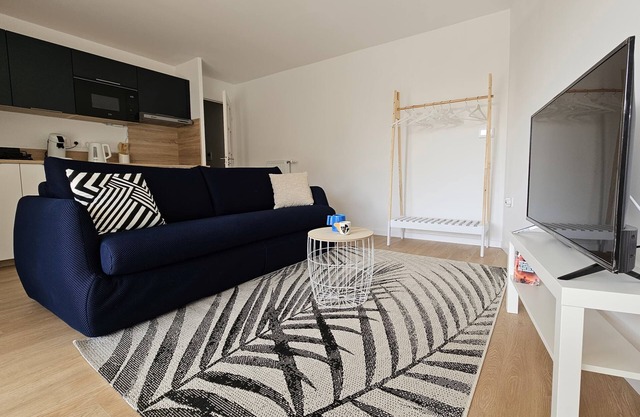 Confort et Proximité : Studio Équipé 230m Plage