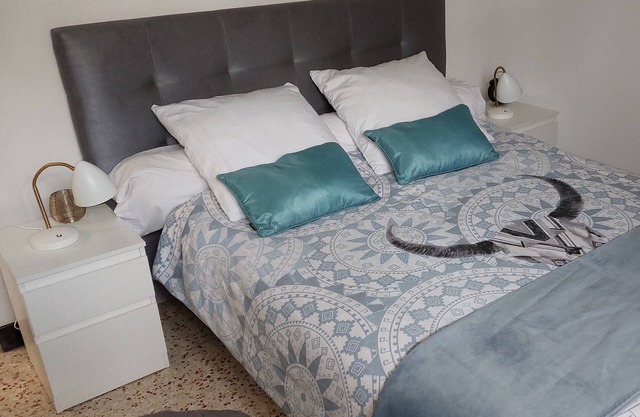 Confortable P2 Avec Garage Centre Calme