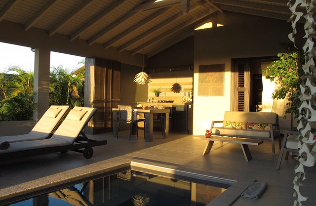 Contemporary villa on the top of Le Morne with sea view