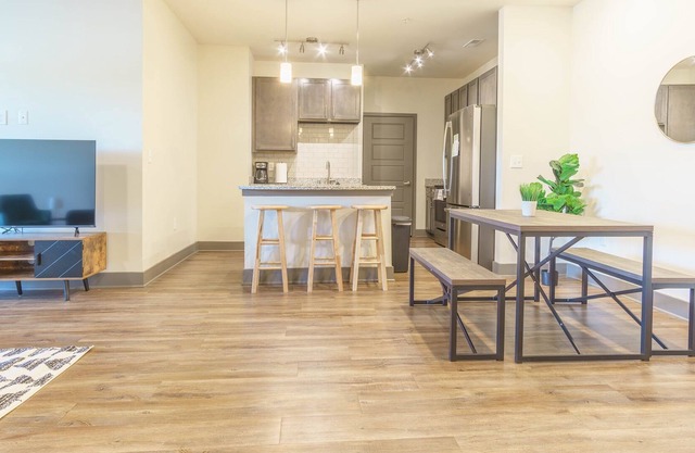 Contemporary 2BR Suite | Pool, Parking + Gym A
