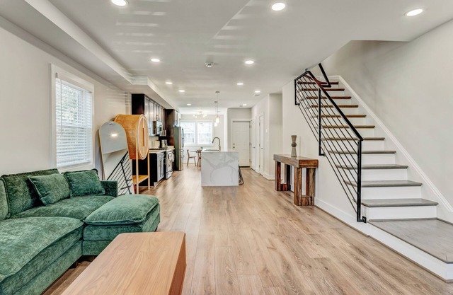 Contemporary 4BR/3.5BA Near Catholic Univ