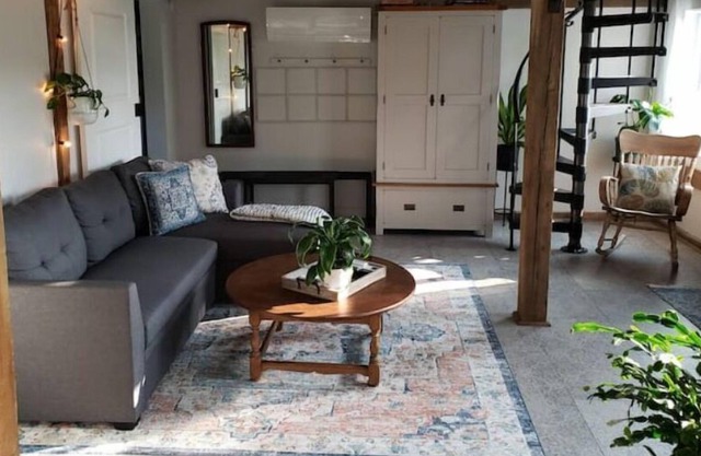 Contemporary Cottage, Views, 15mins BDL Int. Wi-fi