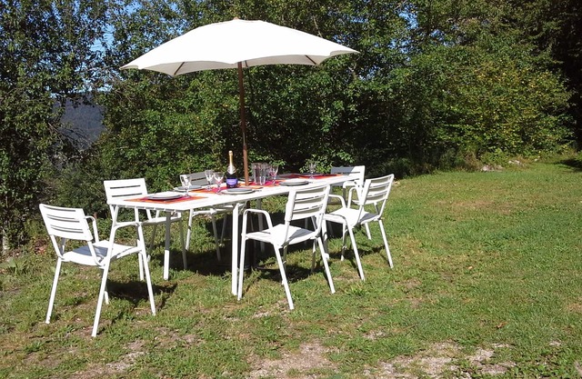 Contemporary cottage with panoramic mountain views near Gérardmer