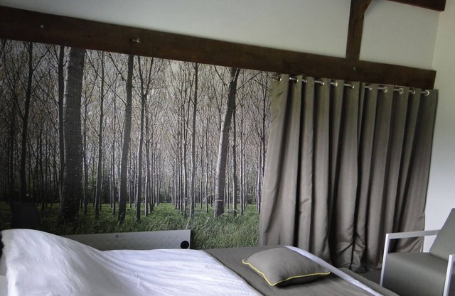 Contemporary & luxurious tobacco barn conversion, 6k from Monpazier