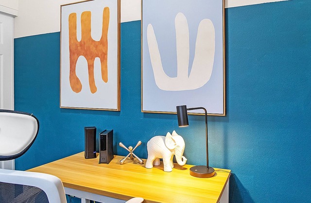 Contemporary Retreat of Azusa-Sleeps 8