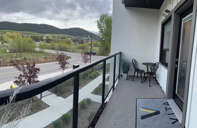 Contemporary studio retreat steps to the beach on Okanagan Lake.