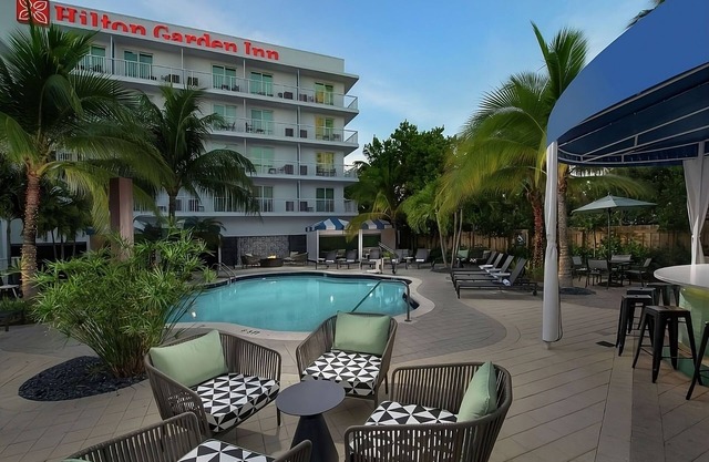 Convenience & Comfort! Outdoor Pool, Pets Allowed!