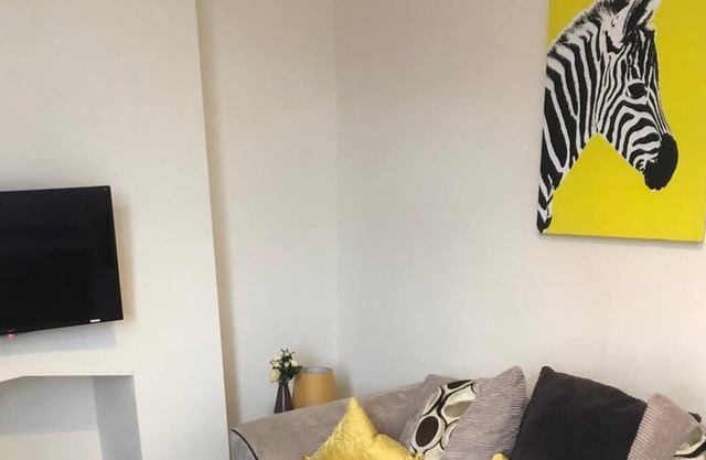 Convenient 2 bedroom house free Parking wifi