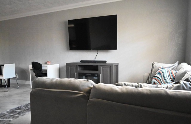 Cool Gray Oasis