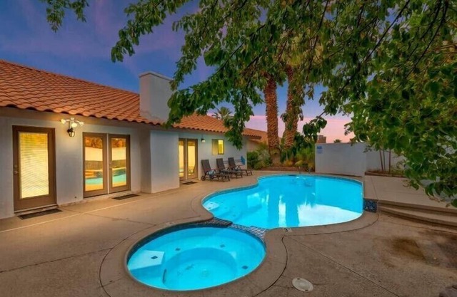 Cool Retreat with Pool and Hot Tub, Just 10 Minutes from the Strip!