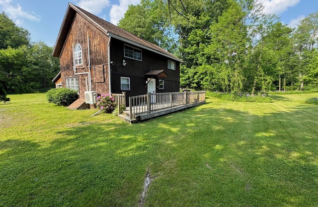 Cooperstown Area Charming Carriage House