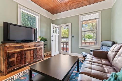 Copper Queen Cottage