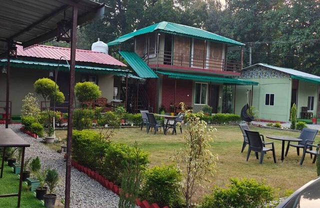 Corbett Sunrise India Homestay By Eiyuu Hotels