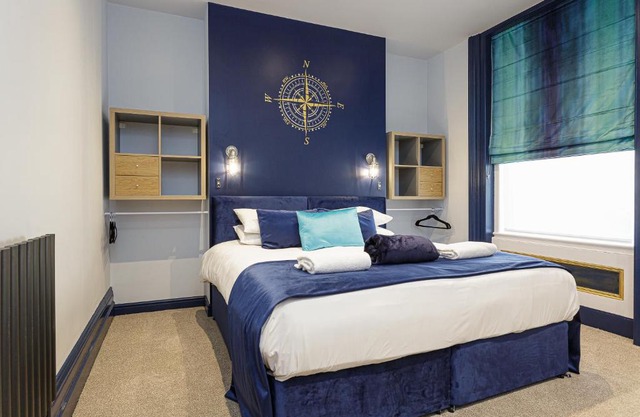 Cormorant PLACE LUXURY PAD