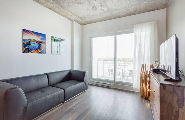 Corporate Stays | Lumeo | Modern & spacious 1BR