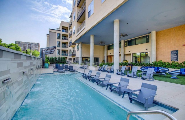 Corporate Suites at Knox Henderson Dallas