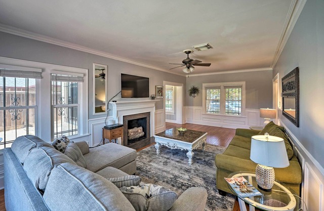 Corpus Christi Home w/Pool & Hot Tub: Walk to Bay