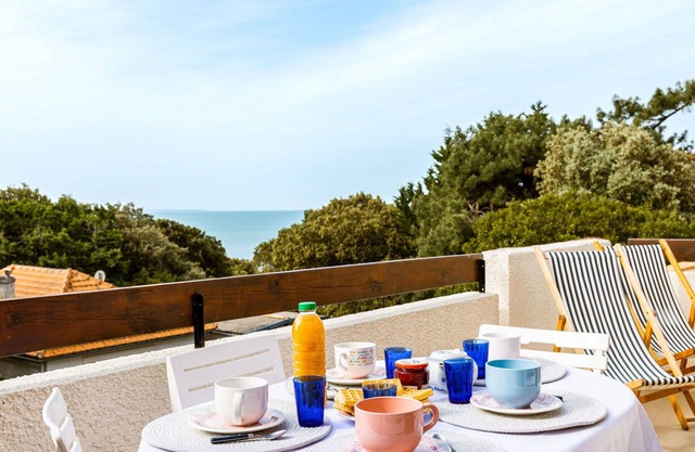 Cosy apartment for 5 people with WIFI, TV and balcony