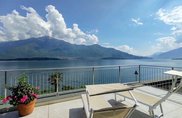 Cosy apartment for 4 people with WIFI, A/C, TV, terrace and pets allowed