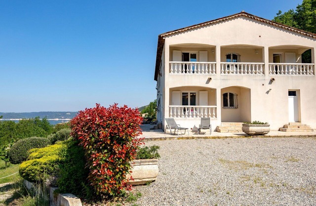 Cosy apartment in villa for 6 people with WIFI, TV, terrace, pets allowed and panoramic view