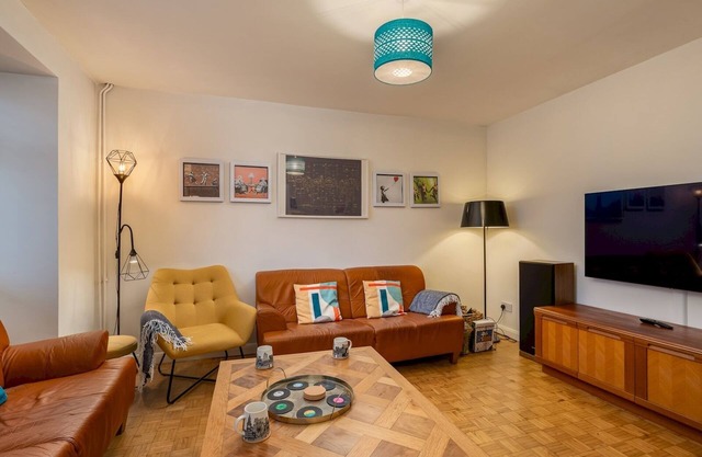 Cosy & Comfy Home in High Wycombe & The Chilterns| Pass the Keys
