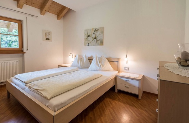 Cosy holiday apartment "Tischlerhof - Typ A mit Balkon" with Wi-Fi, balcony and mountain view; parking available