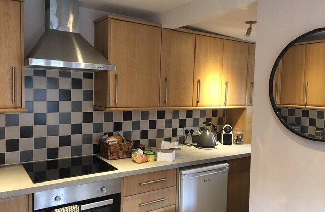 Cosy Lincs Wolds Cottage in Picturesque Tealby