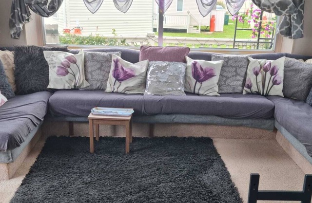 Cosy static caravan on East Mersea Island