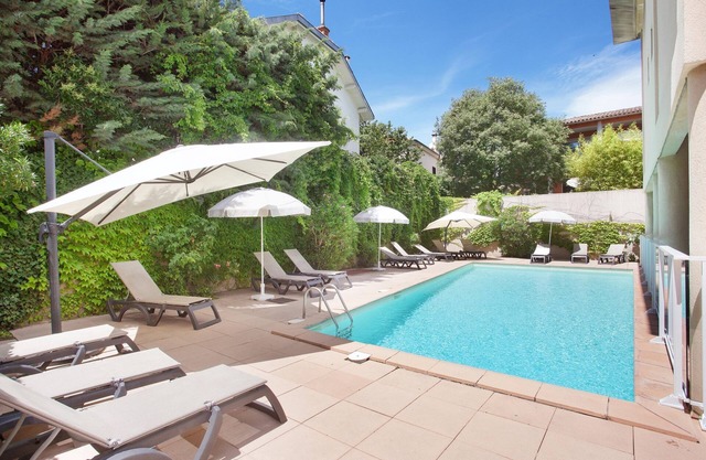 Cosy studio à 5 min du centre-ville | Piscine