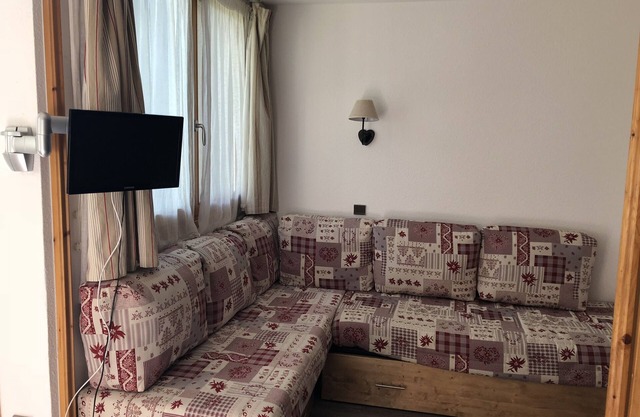 COSY STUDIO AT THE FOOT OF THE SLOPES