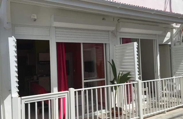 COSY TAMARINS 1 à quelques pas du lagon