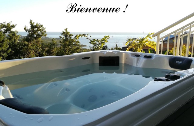 Côté Caraïbes Bouillante: large studio 3' from the beach & a diving center!