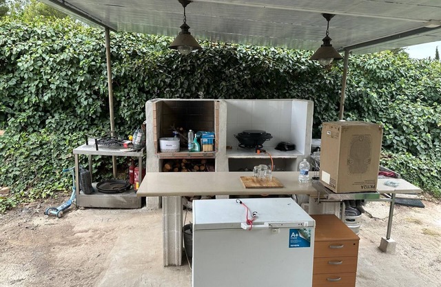 Cottage 10 minutes from the beach in a private plot for your enjoyment.