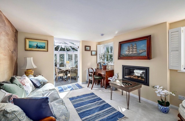 Cottage in Kingsand near the Beach