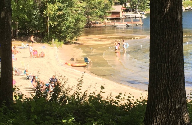 Cottage near the water