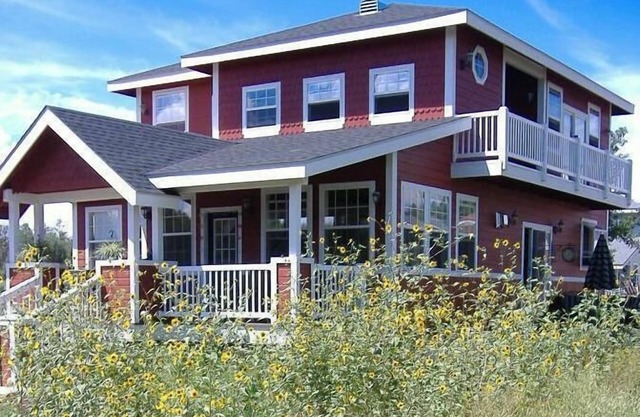 Cottage on Frog Pond accross from Rainbow lake