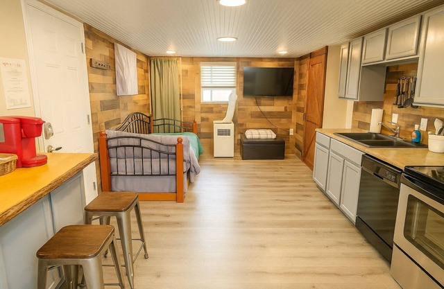 Cottage Studio Cheyenne