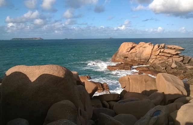 Cottage with garden, beautiful beaches and great coast easy to reach