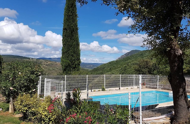 Couiza Gîte du Berger Paris, recent, modern and air-conditioned in a small farmhouse