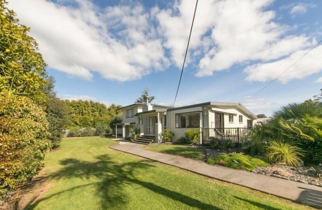 Country Blooms Lodging