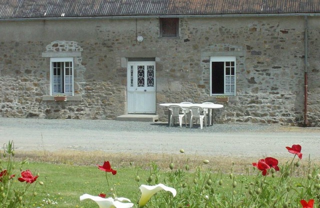 Country House in Tourville-sur-Sienne with Garden