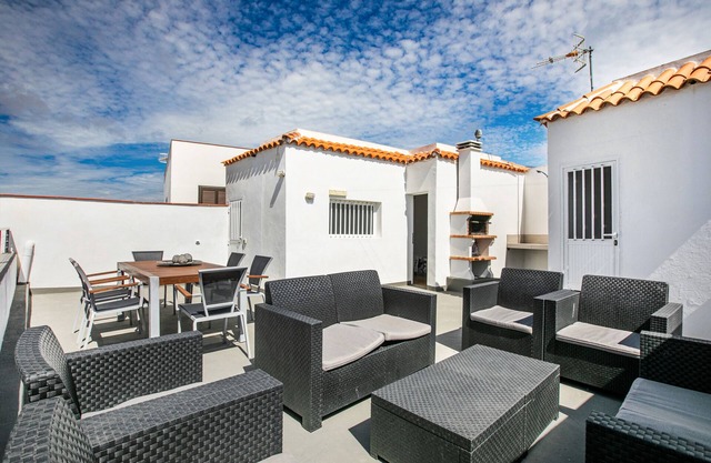 Country House 'Bodega Oramas' with Private Terrace and Wi-Fi