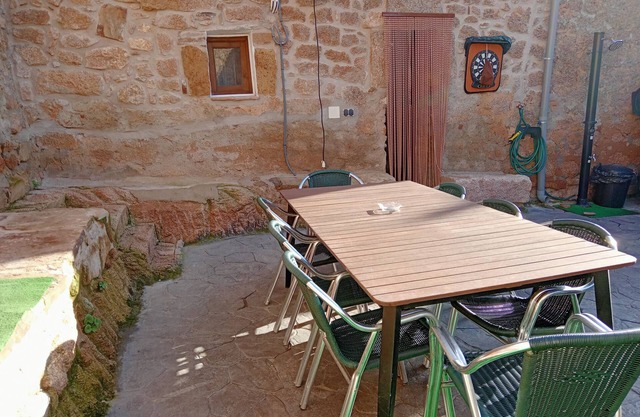 Country House 'El Canchal De Eladia' with Mountain View, Wi-Fi and Air Conditioning