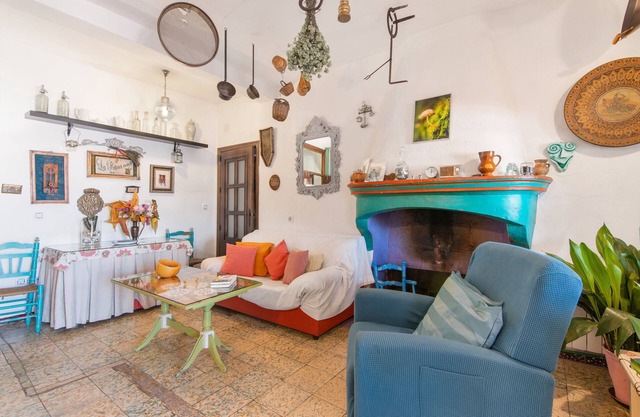 Country House 'La Rana Verde' with Mountain View, Private Pool and Wi-Fi