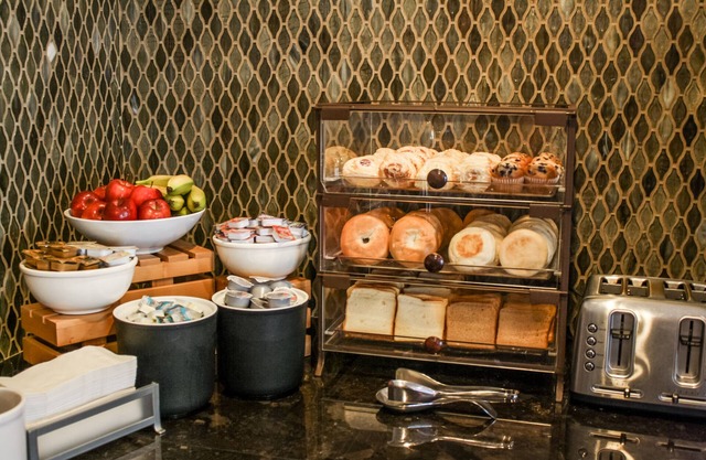 Country Inn & Suites by Radisson, Washington Dulles International Airport, VA