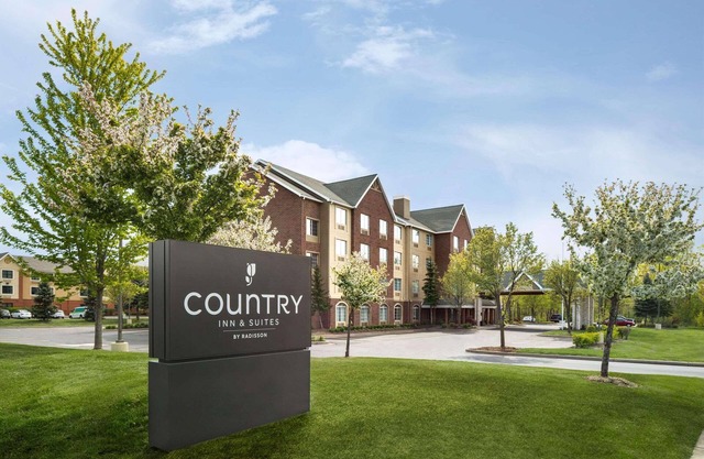 Country Inn & Suites by Radisson, Novi, MI