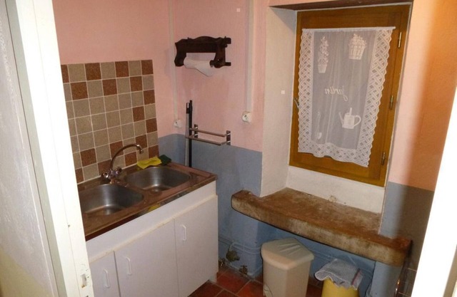 Countryside house in Montoldre, pets allowed