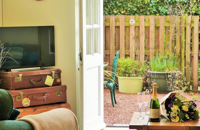 County House Retreat - with free parking and private garden.