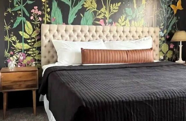 Couples Condo Retreat! Golf ▪ 3 Pools ▪ Patio ▪ Golf View ▪ SDC ▪ No Stairs